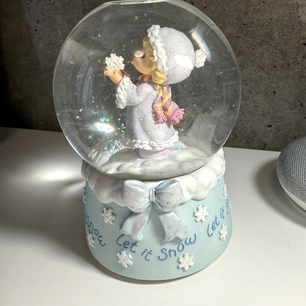 Snow globe